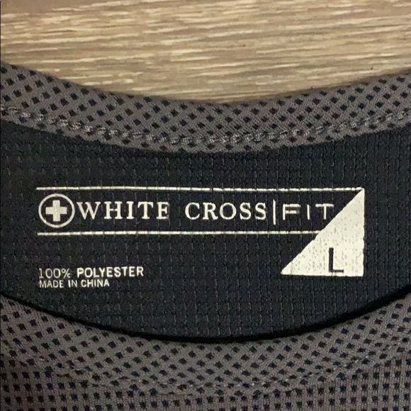 White cross fit long sleeve scrub top - Picture 2 of 2
